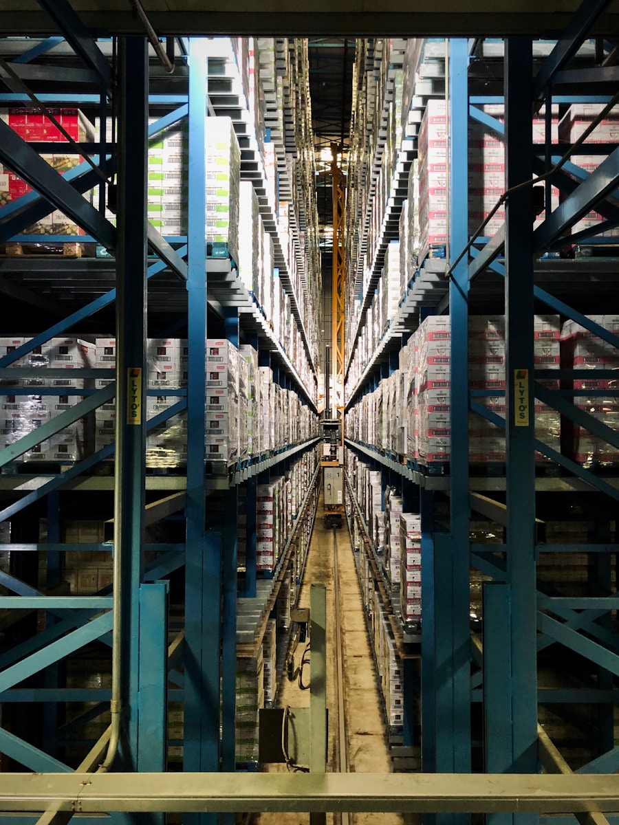 L'automatisation des entrepôts logistiques : enjeux et solutions innovantes